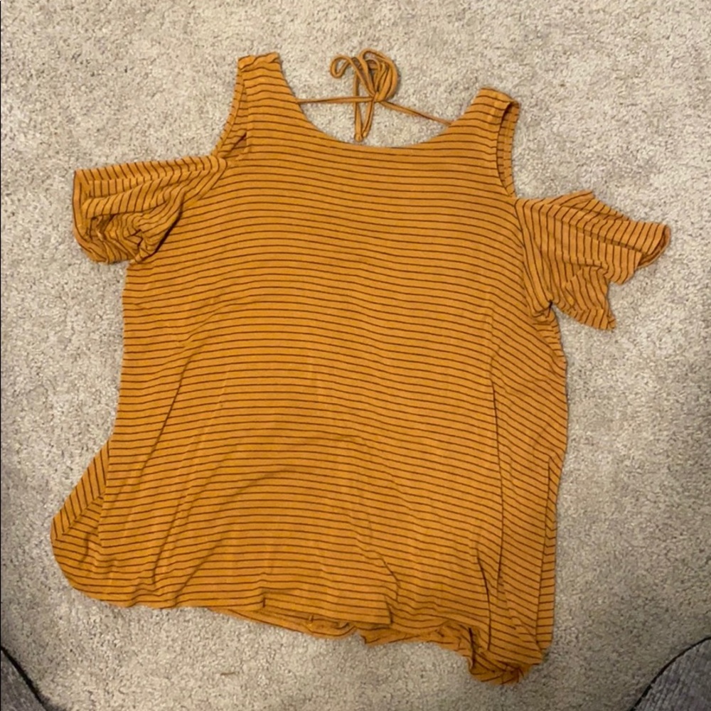 Cold Shoulder Top w/ tie back